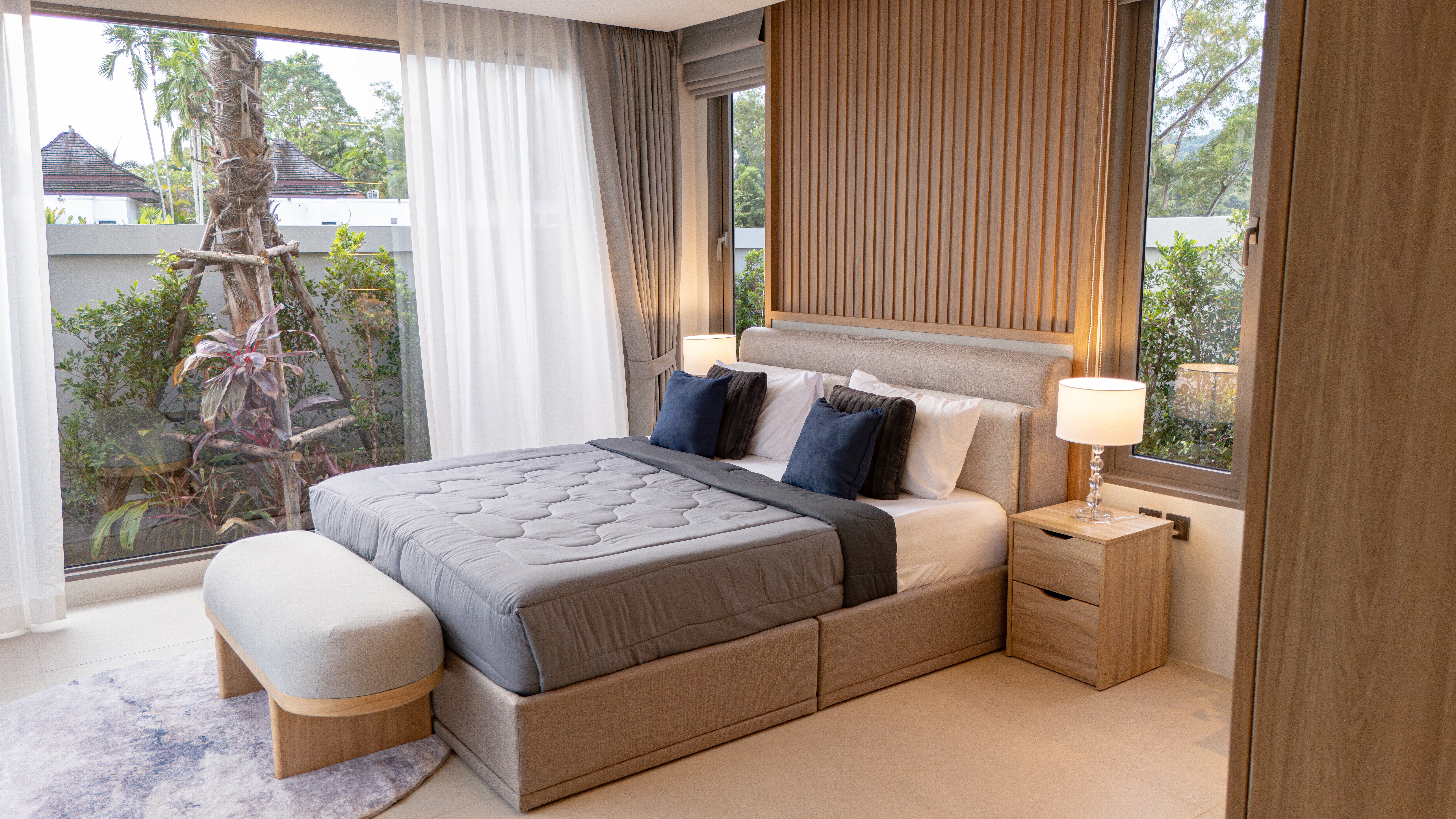 Le Villa Lake 57
